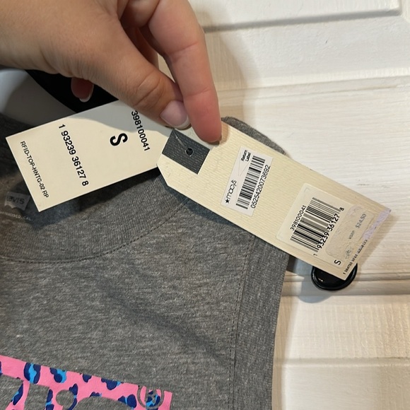 NWT Women’s Small Levi’s Cropped Tank - Picture 4 of 4